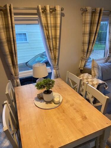 Westfield Lodge Retreat-sleeps 6-pet Friendly