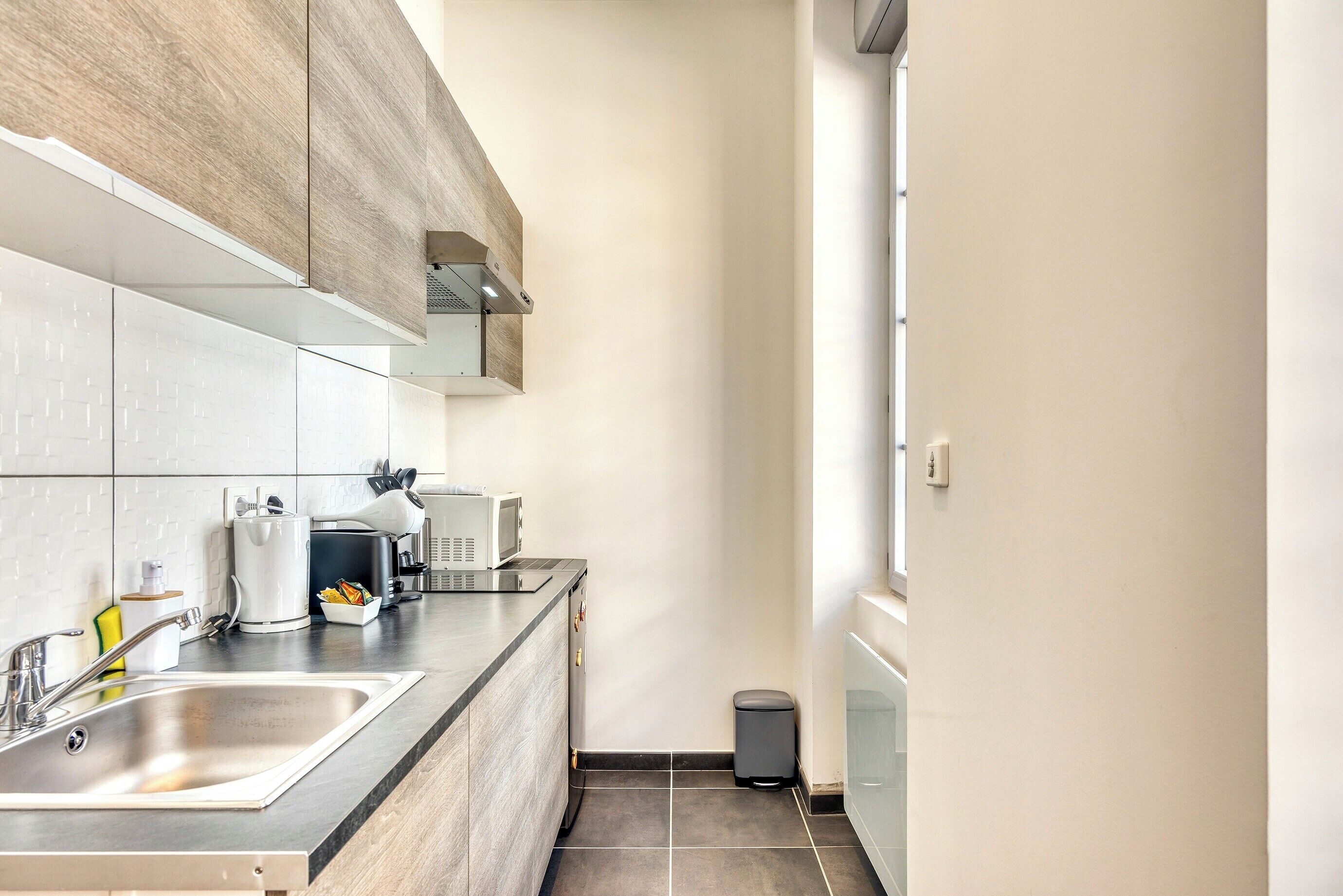 冰箱、微波炉、炉灶、茶具/咖啡用具