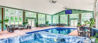 Deer Run Retreat W/ Indoor Pool & Hot Tub
