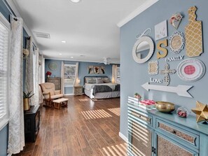 5 bedrooms, desk, free WiFi, bed sheets - Deer Run Retreat W/ Indoor Pool & Hot Tub (Kunkletown)