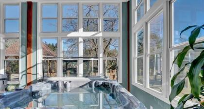 Deer Run Retreat W/ Indoor Pool & Hot Tub