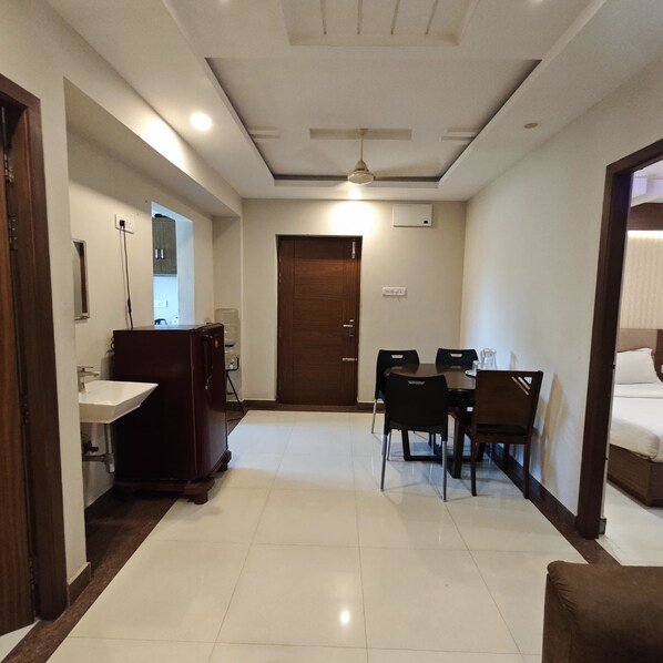 Deluxe Apartment | Living area - Smart Home Service Apart by Stayz Royale (Chennai)