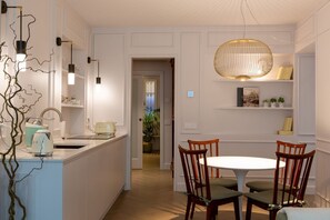 Dining - Suite Corti Cernobbio-Central, 1 minute stroll to Lake/Private Parking (Cernobbio)