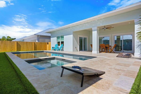 حمّام سباحة خارجي