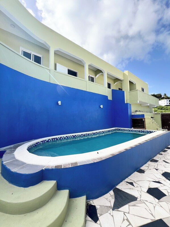 Outdoor pool - Charming 1-bedroom apartment with WiFi, AC in lovely Madame Estate (Madame Estate)