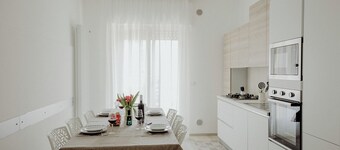 My50 by MONHOLIDAY - Four Bedroom Apartment, Sleeps 10