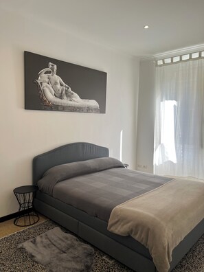 1 室のベッドルーム、アイロン / アイロン台、WiFi、ベッドシーツ