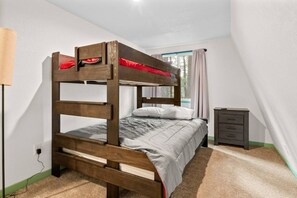 3 habitaciones y ropa de cama 