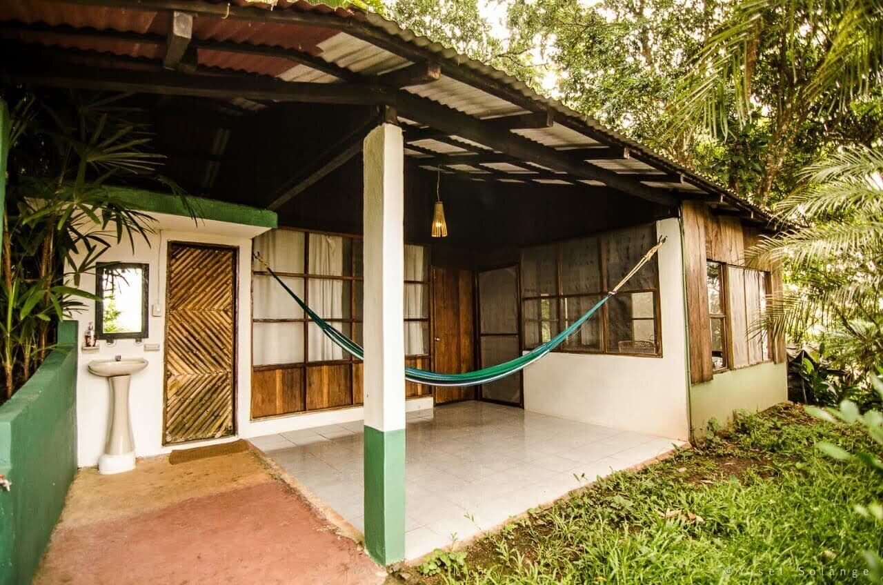 Cabaña básica, 2 habitaciones, vistas a la laguna | Ropa de cama