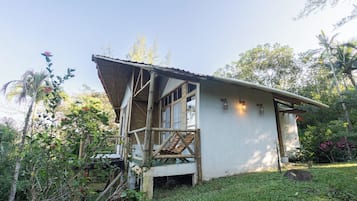 Basic Cabin, 2 Bedrooms, Balcony | Bed sheets