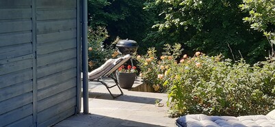 Independent in its garden in the Pays d'Auge 15 minutes from the beaches of Deauville