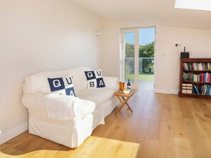Living area - Moult Hill Barn (Salcombe)