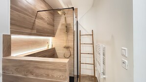Shower, hair dryer, towels, soap - Chaleureuse convivialité à partager (Roanne)
