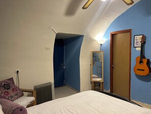 1 dormitori, wifi i roba de llit