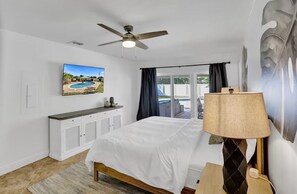 3 bedrooms, iron/ironing board, free WiFi, bed sheets - Welcome To The Leaf House (Delray Beach)