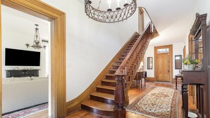 Interior - Historic Home & Farm in Bourbon Country  (Warsaw)