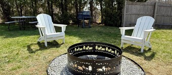 Eden Village Cottage 6 in Bar Harbor, minutes to Acadia & Downtown, Sleeps 6.