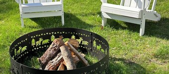 Studio cottage in Bar Harbor - Cozy 1930's Fireplace, Sleeps 2.