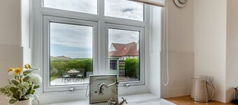 Links Cottage - Bamburgh