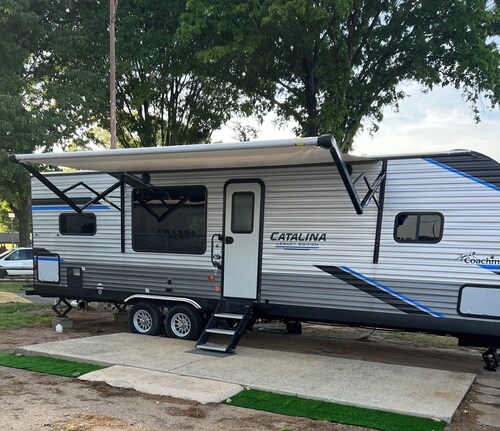 Cozy campground with WiFi and AC.  Walk to the Charlotte motor speedway.