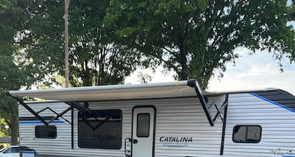 Cozy campground with WiFi and AC. Walk to the Charlotte motor speedway.