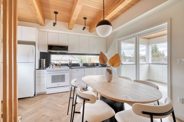 تناول الطعام