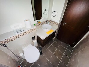 Apartment, Balcony, Canal View | Bathroom - 1BHK in Business Bay. Canal View (Dubai)