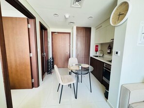 Apartment, Balcony, Canal View | Private kitchen
