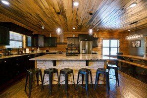 Fridge, microwave, oven, stovetop - Sleeps 24 * Luxe Pool Cabin Secluded w/Game Room (Broken Bow)