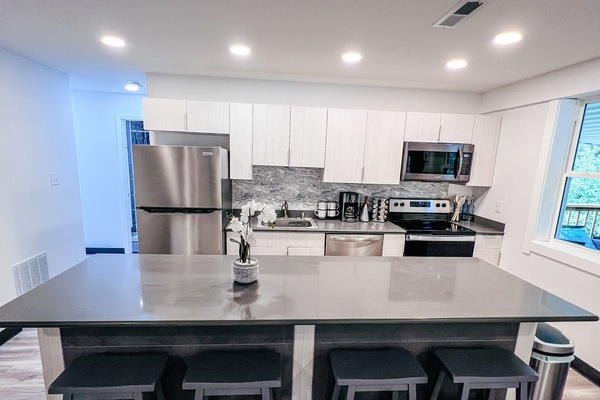 Microwave, oven, stovetop, dishwasher