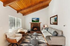 Cabane Familiale, 2 chambres, non-fumeur, patio | Salle de séjour