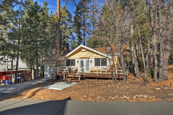 Exterior - Peaceful Sunshine Chalet with Hot Tub (Big Bear Lake)