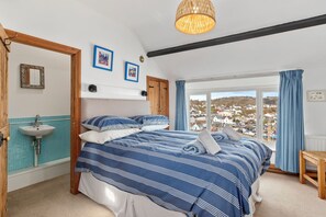 3 slaapkamers, reisbedje, gratis wifi, beddengoed