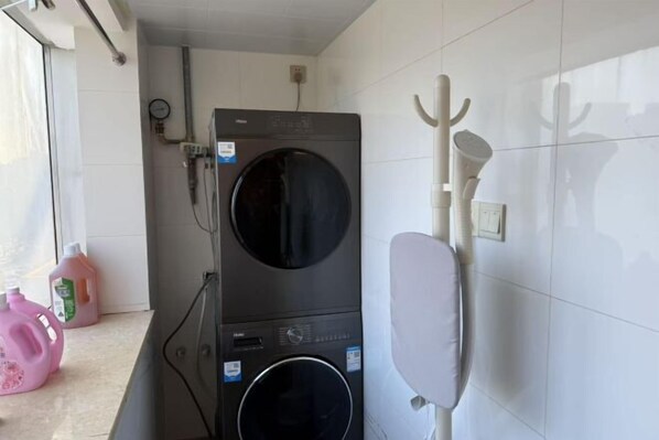 Laundry room - Zaolinjie (Xuanwu Hospital Store, Niujie Subway Station, Beijing) (Beijing)