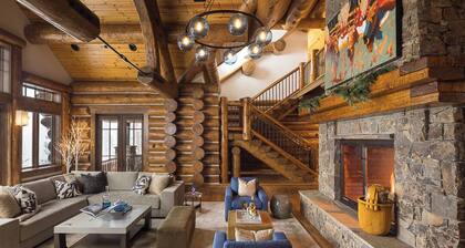 Granite Ridge Luxury Vacation Paradise-Sleeps 14-Hot Tub #RusticChaletJH
