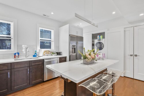 3BR2Bth TD Garden/MIT/Harvard/BOS/3 Parking Spaces