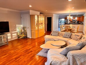 Smart TV, books, offices - Luxury3BR|20 MIN toTimeSquare by Bus|15 MIN toMetlife&American Dream|FreeParking (Palisades Park)
