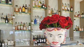 Bar accanto alla piscina