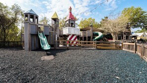 Interior - Miramar Beach Studio w/ Pool, Tennis & Walk to Beach Luau Eastern Sky (Miramar Beach)