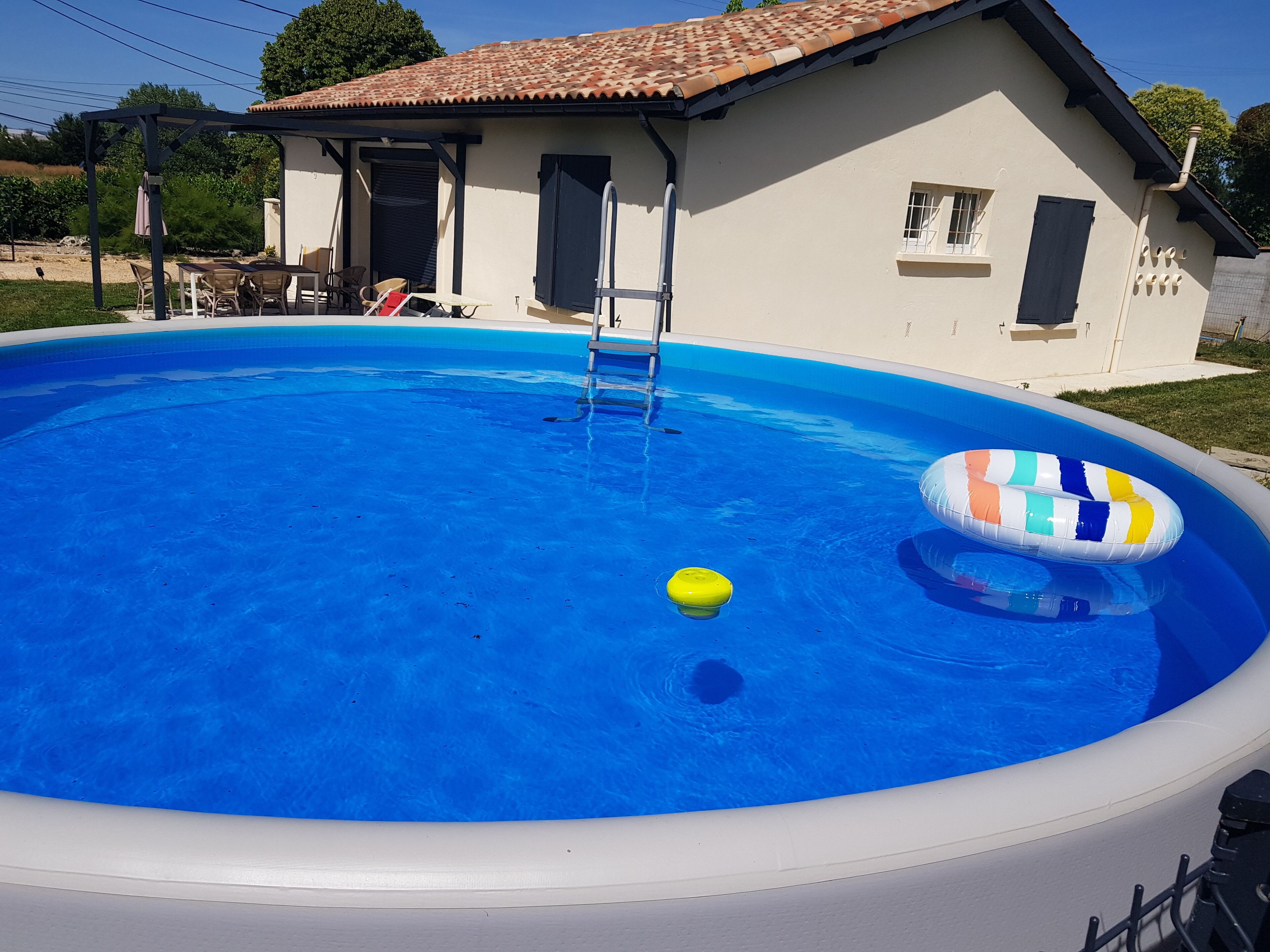 Piscina all'aperto