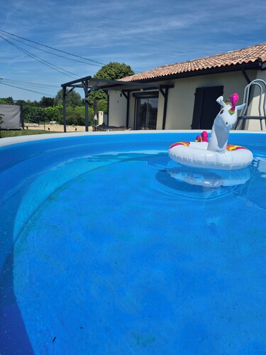 GITE Chez mamie 7 personnes piscine à Ste Livrade sur Lot
