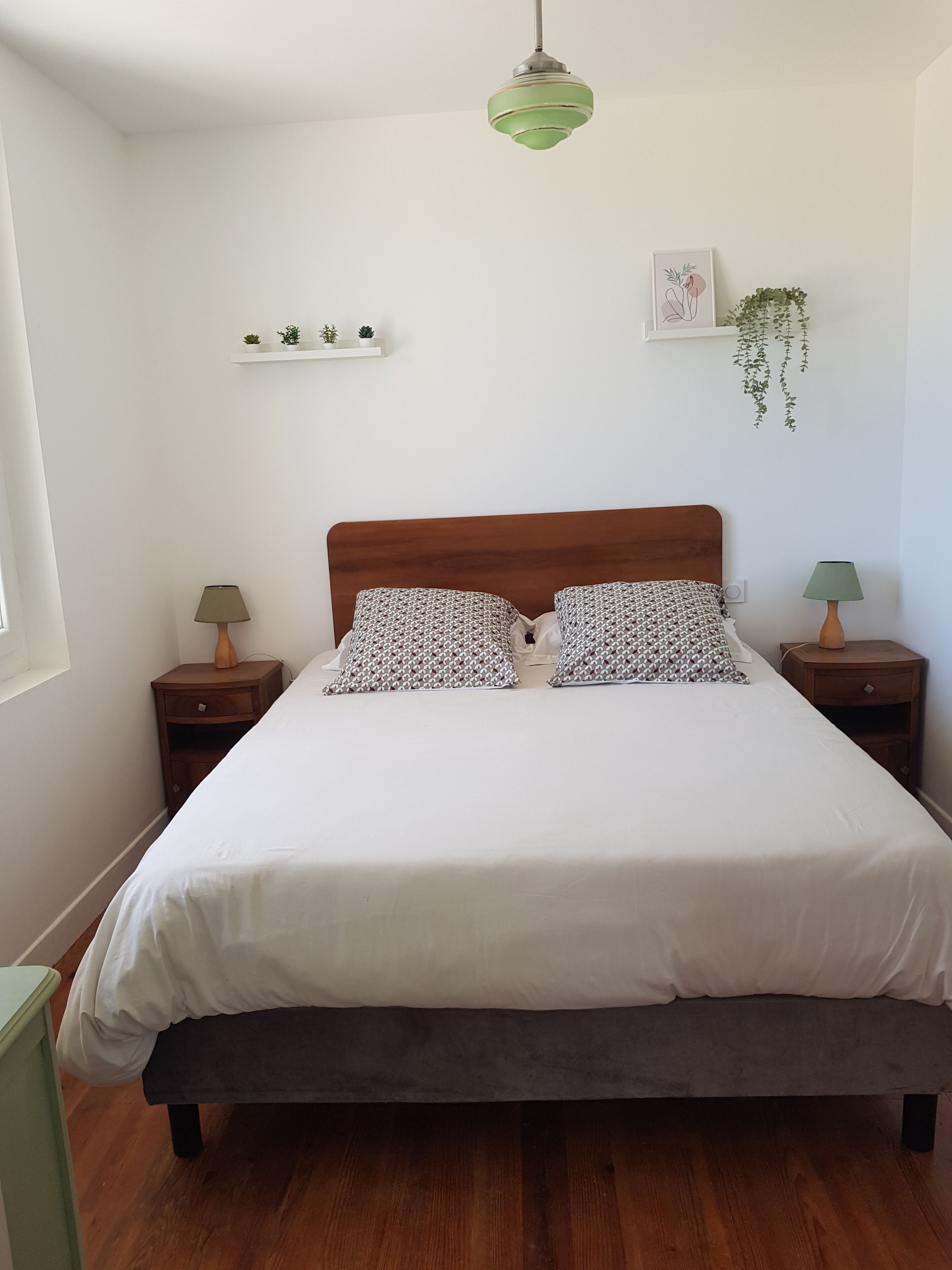 4 chambres, fer et planche à repasser, lit parapluie, Wi-Fi gratuit