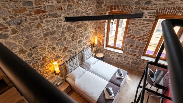 Duplex - ISSA Lesvos (Lesvos)