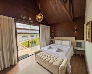 Deluxe Twin Room, Lagoon View | Room amenity - Hotel Fazenda RosaBlue (Presidente Getulio)