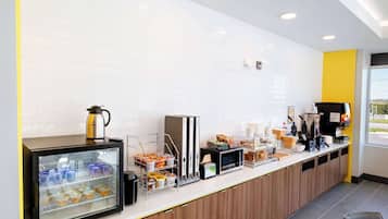 Free daily continental breakfast