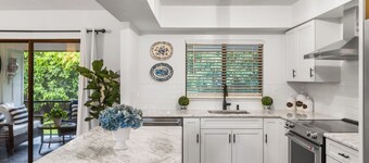 Charming 2-bedroom Townhome On Fabulous Marco Island