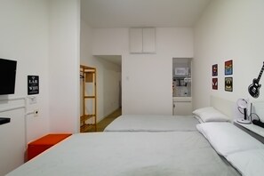 1 bedroom, iron/ironing board, WiFi, bed sheets - HOME IN RIO - Cinelândia (New apartment with Wi-Fi) (Centro Rio de Janeiro)
