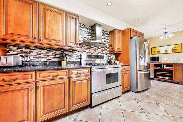 Microwave, oven, stovetop, dishwasher