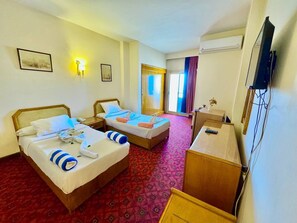 3 chambres, bureau, Wi-Fi, draps fournis