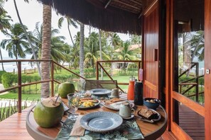 Superior Room, 1 King Bed, Private Pool, Beach View | Minibar, in-room safe, blackout drapes, iron/ironing board - Carneiros Paradiso (Tamandaré)